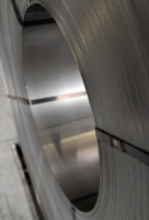 Nerūdijančio plieno juostos, grūdintos, Lenkija, lakštai, laidai, vamzdžiai